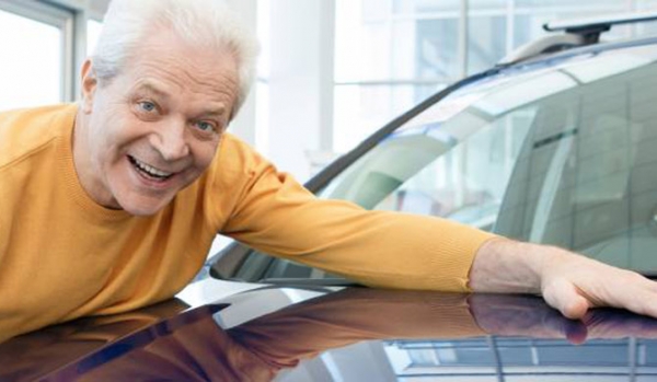 Какую машину купить пенсионеру: Топ-5 моделей
